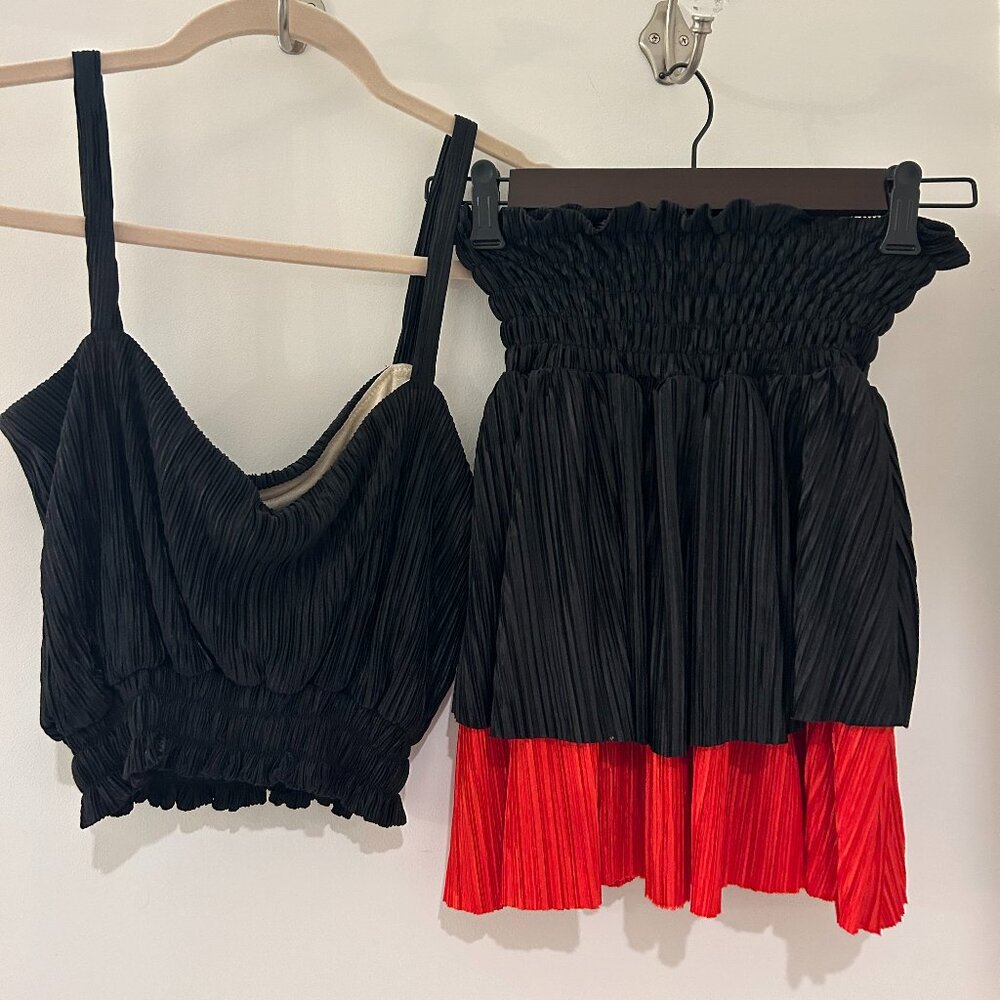 House of Wallace Game Day Set, Black and Red Skirt and top